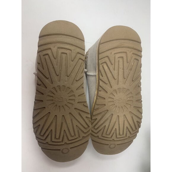 UGG Slide on Slippers Sand Suede Women's Size US8 - Picture 8 of 8